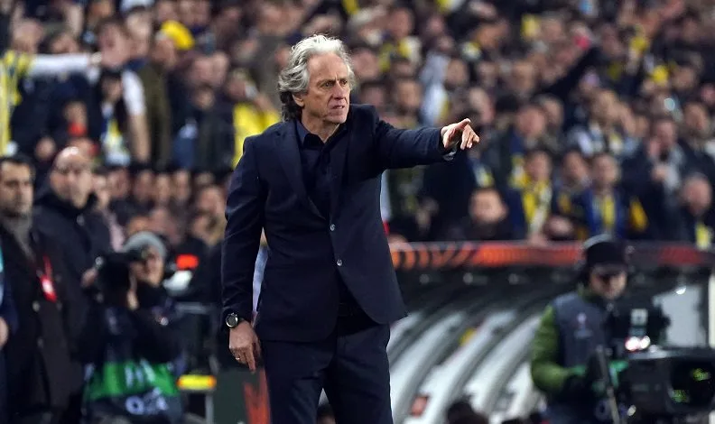 Fenerbahçe Teknik Direktörü Jorge Jesus: “Türkiye’de maçlar sahada değil masada kazanılıyor”
