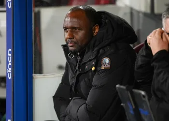 Patrick Vieira İngiltere Premier Lig ekibi Crystal Palace’tan ayrıldı