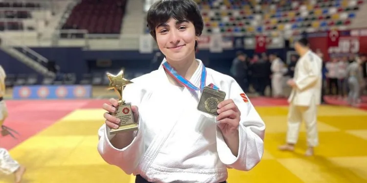 Serdem Daharlı, Türkiye Judo Şampiyonu oldu