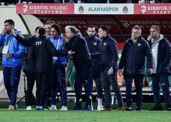 PFDK, Jorge Jesus’a 1 maç ceza verdi