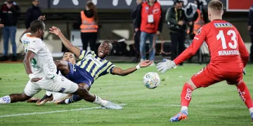 Corendon Alanyaspor: 1 – Fenerbahçe: 3