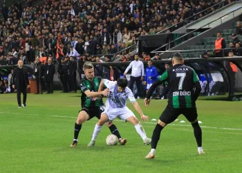 TFF 2. Lig: Kocaelispor: 1 – Pazarspor: 1