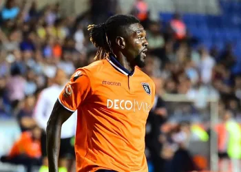 Adebayor, futbolu bıraktığını açıkladı