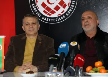 Alanyaspor Başkanı Çavuşoğlu: “Maçın sonucuyla oynandı. Ben böyle bir penaltı görmedim”