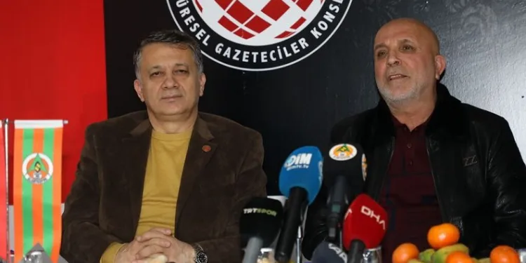 Alanyaspor Başkanı Çavuşoğlu: “Maçın sonucuyla oynandı. Ben böyle bir penaltı görmedim”