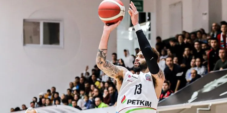 Aliağa Petkimspor’un yeni transferi Josh Perkins, haftanın beşinde