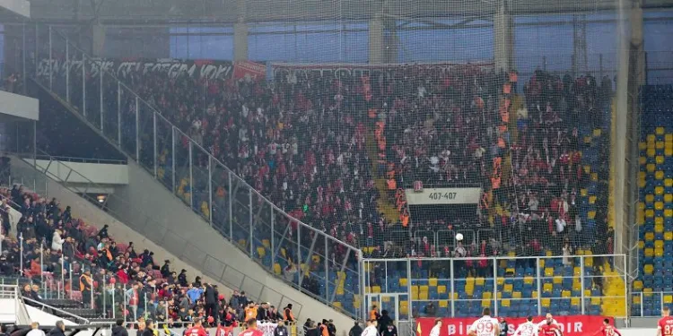 Yılport Samsunspor taraftar gruplarından tepki!