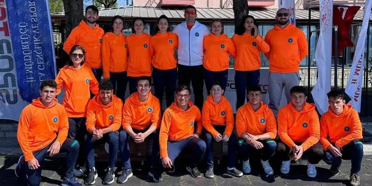 Kanoda en iyiler Bursa Büyükşehir Belediyespor’dan