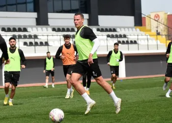 Manisa FK’da Altay maçı hazırlıkları başladı