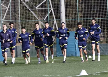 Fenerbahçe, hazırlıklarını sürdürdü