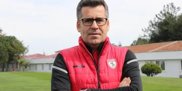 Y. Samsunspor Teknik Direktörü Hüseyin Eroğlu: “Şampiyon olmak istiyorsak Altınordu maçından 3 puanla ayrılmalıyız”