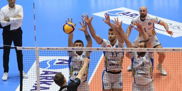 Arkas Spor, çöküşe geçti