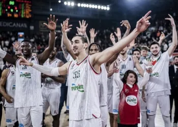 Pınar Karşıyaka, ligin sayı lideri