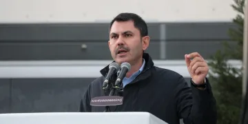 “Konutlarımızı 1 yıl içerisinde bitireceğiz”