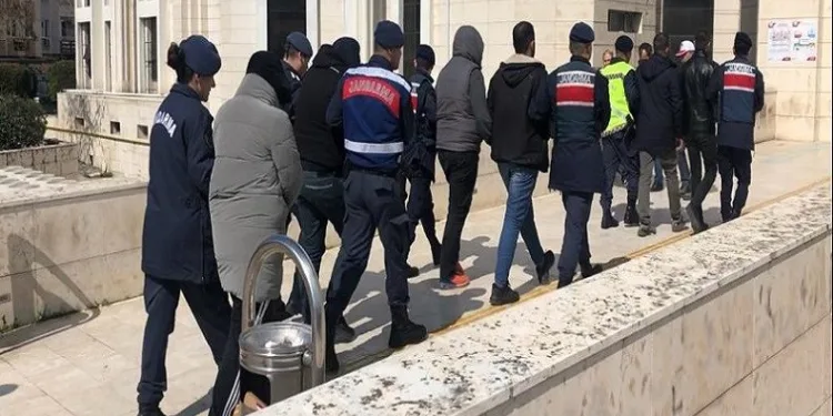 Jandarmadan göçmen kaçakçılarına darbe