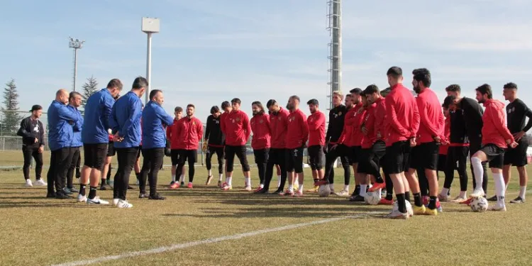 Eskişehirspor’da 20 yeni transferin ardından gelen puanlar havayı değiştirdi