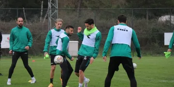 Sakaryasporlu futbolcular konuştu: “Hedef Süper Lig”