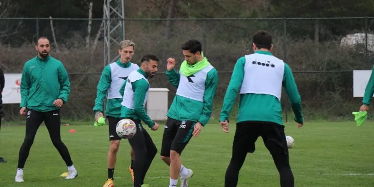 Sakaryasporlu futbolcular konuştu: “Hedef Süper Lig”
