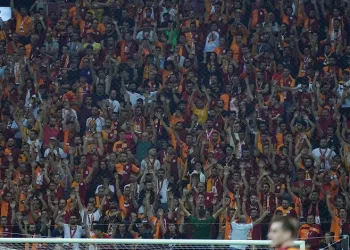 Galatasaray, Nef Stadyumu’nda oynadığı maçlardaki taraftar sayılarını açıkladı