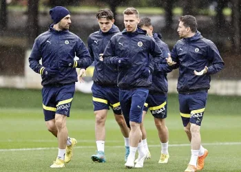 Fenerbahçe, Beşiktaş maçı hazırlıklarına başladı
