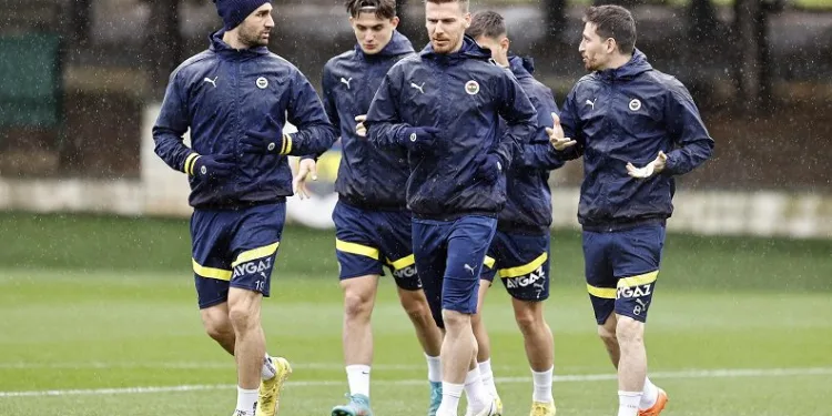 Fenerbahçe, Beşiktaş maçı hazırlıklarına başladı