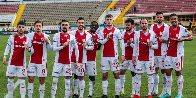 19 maçtır kaybetmeyen Yılport Samsunspor adım adım şampiyonluğa koşuyor