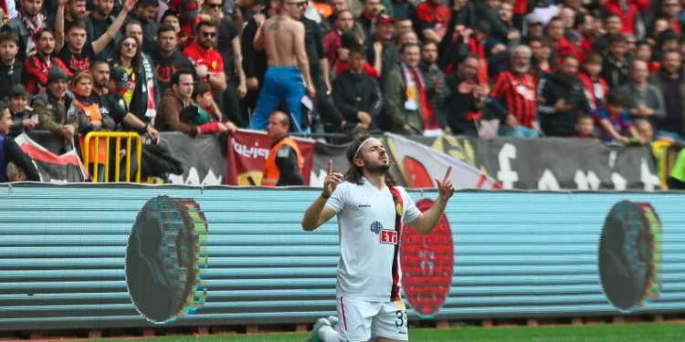 Eskişehirspor’da yeni transferlerle gol sorunu çözüldü