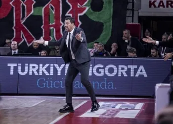 Pınar Karşıyaka üçüncülüğü sağlama almak istiyor