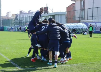 Menemen FK, play-off istiyor