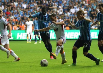 Galatasaray ile Adana Demirspor 38. randevuda