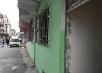 Depremzede aileye yuva olacaktı, kullanılamaz hale geldi