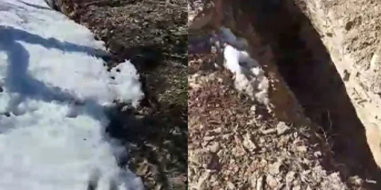 Hani’de metrelerce fay kırığı