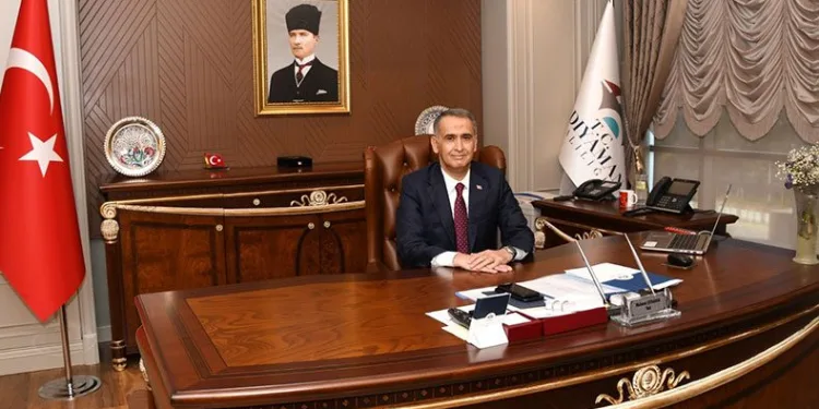 Adıyaman Valisi Çuhadar, görevinden ayrıldı
