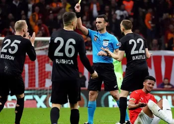 Victor Nelsson cezalı duruma düştü