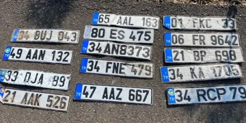Sele kapılan plakalar sahiplerini bekliyor