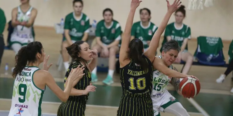 Uludağ Basketbol Ankara’da coştu: 74-115