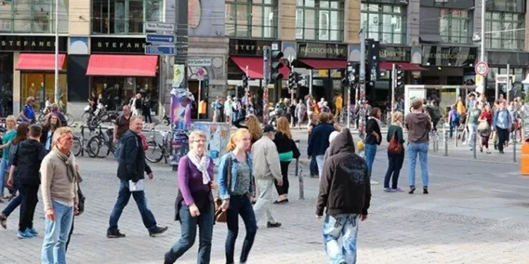 İşçi alımı ve göç kolaylaşıyor