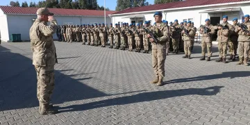 Görevini tamamlayan Mehmetçik, dualarla uğurlandı