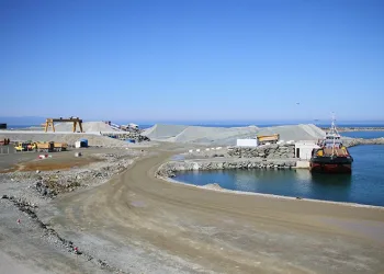 Lojistik Merkezi inşaatında deniz gemilerle dolduruluyor