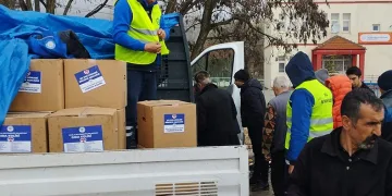 Deprem bölgesine Ramazan desteği