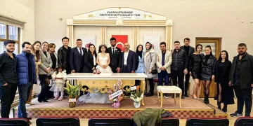 Depremden kurtulup Bursa’da dünyaevine girdiler
