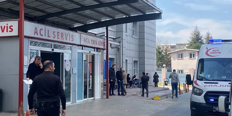 Doktor ilaç yazmayınca kendini yaktı