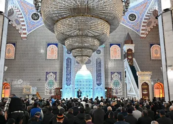 Bursalılar kandilde camileri doldurdu