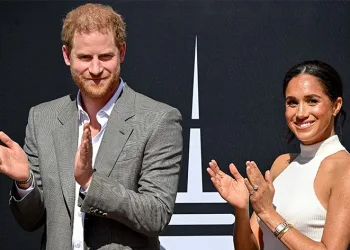 Kraldan, Prens Harry ve Meghan’a tahliye emri