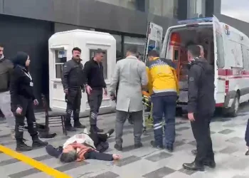 Bir gün evli kalan çiftin boşanma davası kanlı bitti