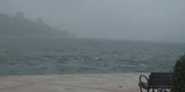 Yoğun sis etkili oldu