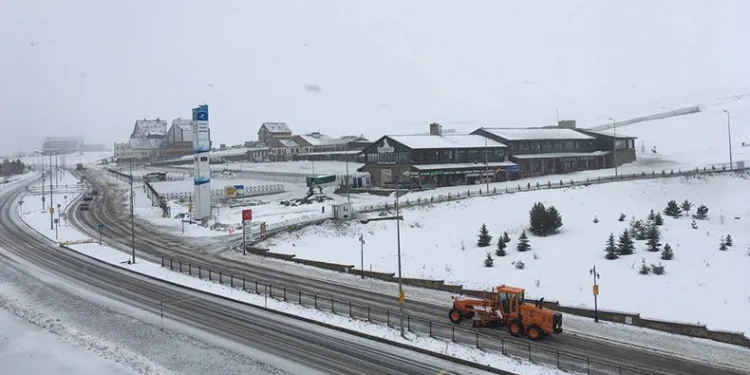 Erciyes’te kar yağışı