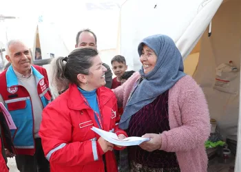 Afetzedelere 70 milyon değerinde alışveriş kartı