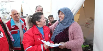 Afetzedelere 70 milyon değerinde alışveriş kartı