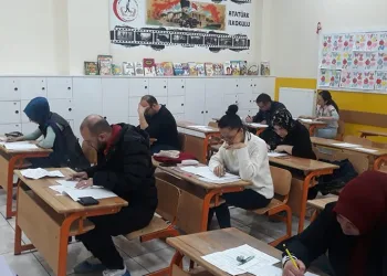 Öğrenciler değil, veliler sınava girdi